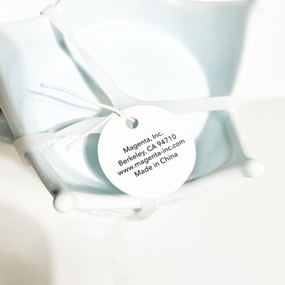 NWT Rae Dunn By Magenta BOSS MOM Light Blue Ceramic Mug With Crown Topper Lid - Picture 5 of 6